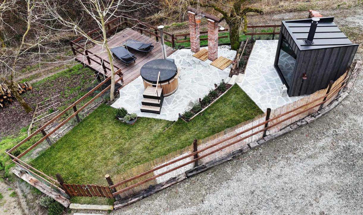 Bed and Breakfast La Casa In Collina Cinzano Exterior foto